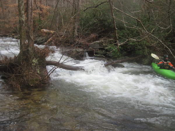 As of March 2010, a nasty log hazard exists on the runout back to the lake.